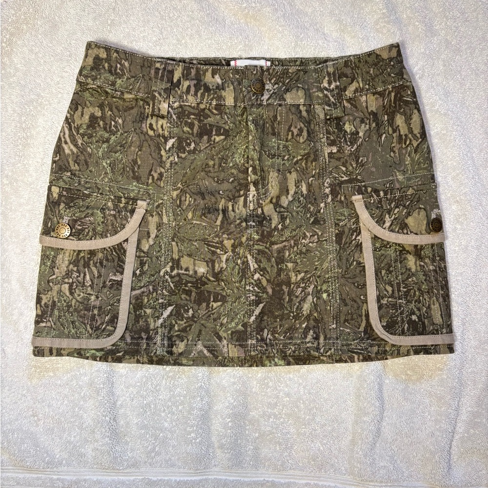 BDG Camo Mini Skirt with Contrast Trim - Olive/Brown